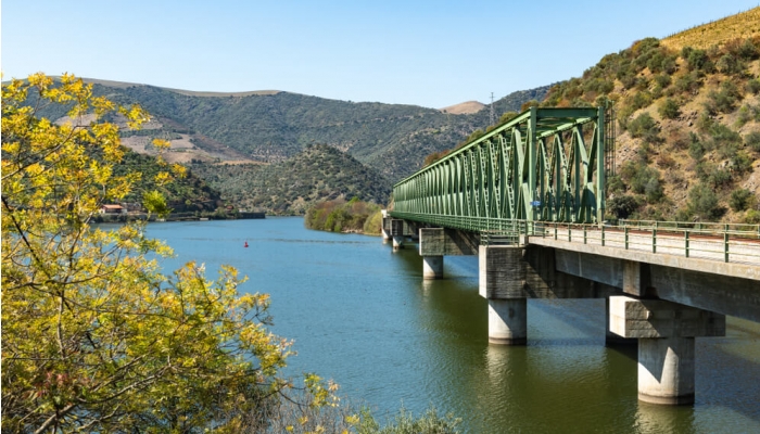 Ponte FerroviÃ¡ria da Ferradosa, uma das mais majestosas do Rio Douro.